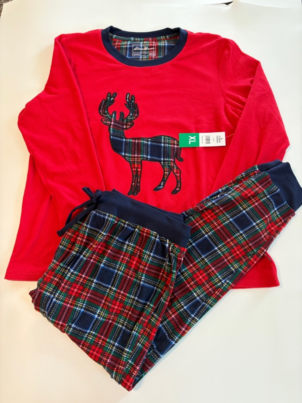 Eddie Bauer Women’s XL Red Plaid Reindeer Super Soft  Pajama Set